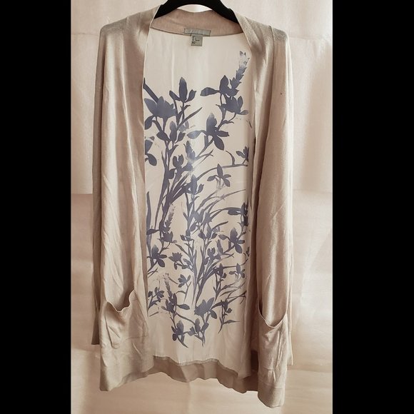 H&M Sweaters - [H&M] Gray Long Sleeve Cardigan With Floral Pattern On Back